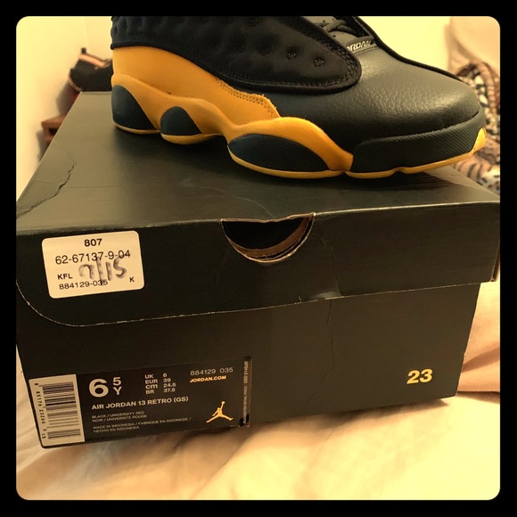 jordan trainers size 6